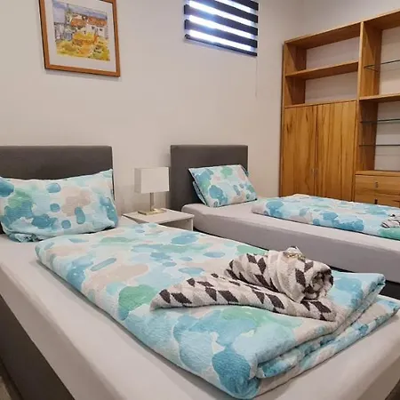 Yanev- Appartement